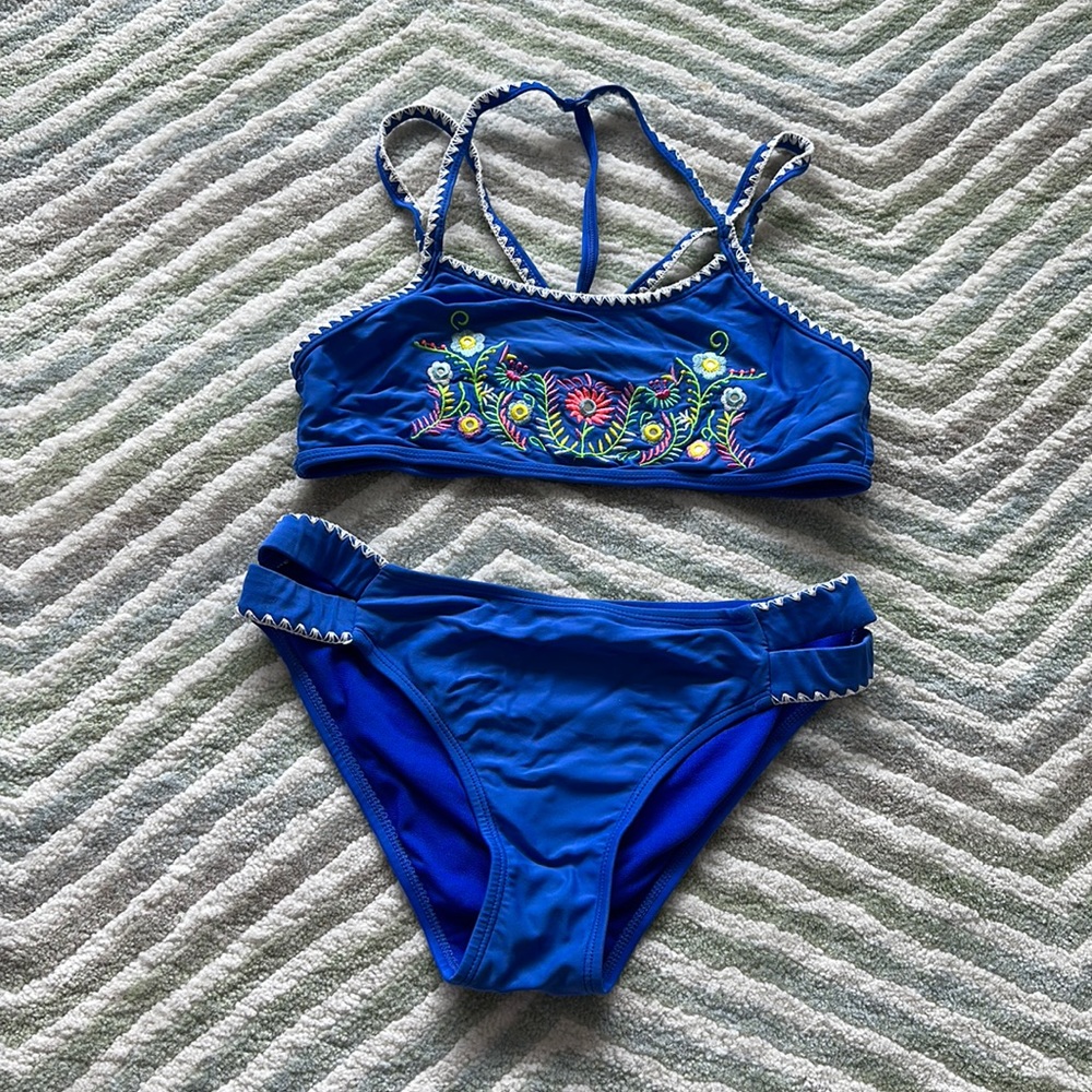 Blue bikini, good conditions, fun colors, good straps, good detailing, size 12